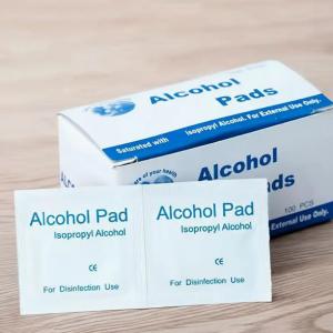 Product Image - queenie | Set of 2 mini Alcohol Wipe pads